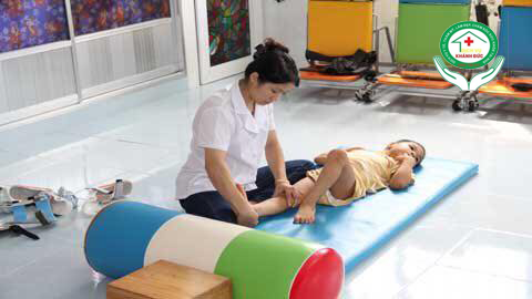 Dịch vụ Phục Hồi Chức Năng  - Tập Vật Lý Trị Liệu  Cho Trẻ Em Tại Nhà