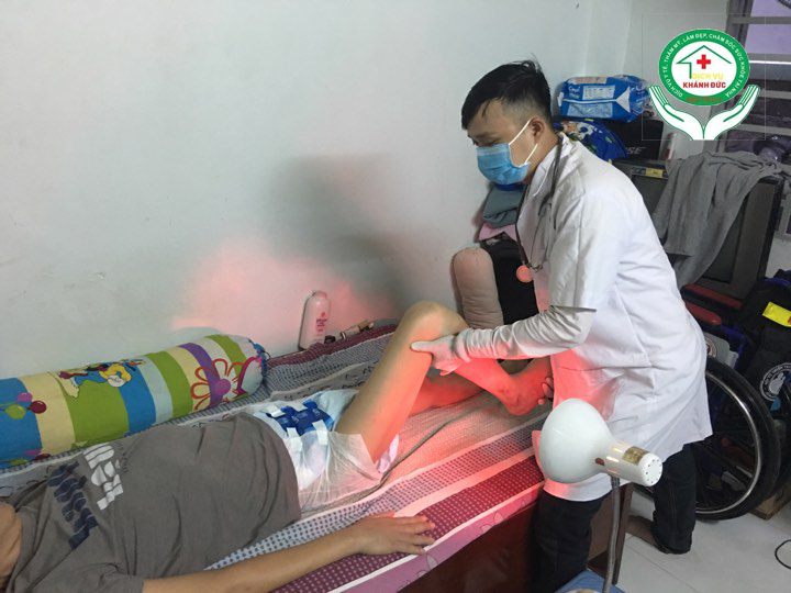 Dịch Vụ Phục Hồi Chức Năng - Tập Vật Lý Trị Liệu Cho Người Lớn Tại Nhà - Long An